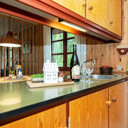 4 Person Holiday In בית נופש