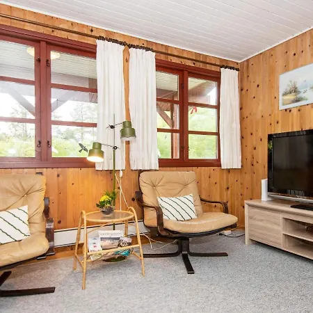 4 Person Holiday In בית נופש